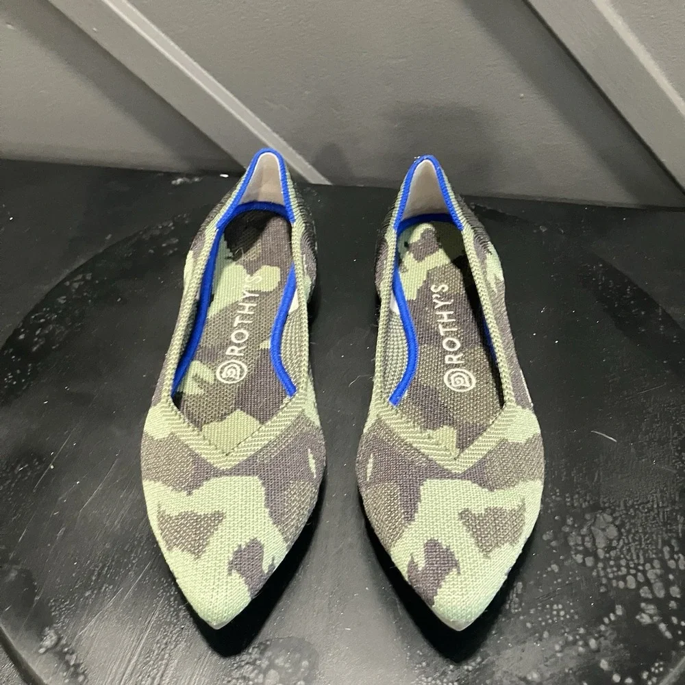 Rothys The Point Womens Sz 8.5 Green Camo Blue Trim Knit Ballet Flats Washable